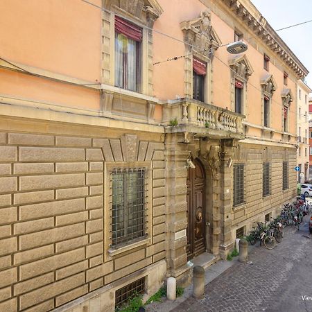 Goito Luxury Apartment, In The Historical Center Bologna Exterior foto